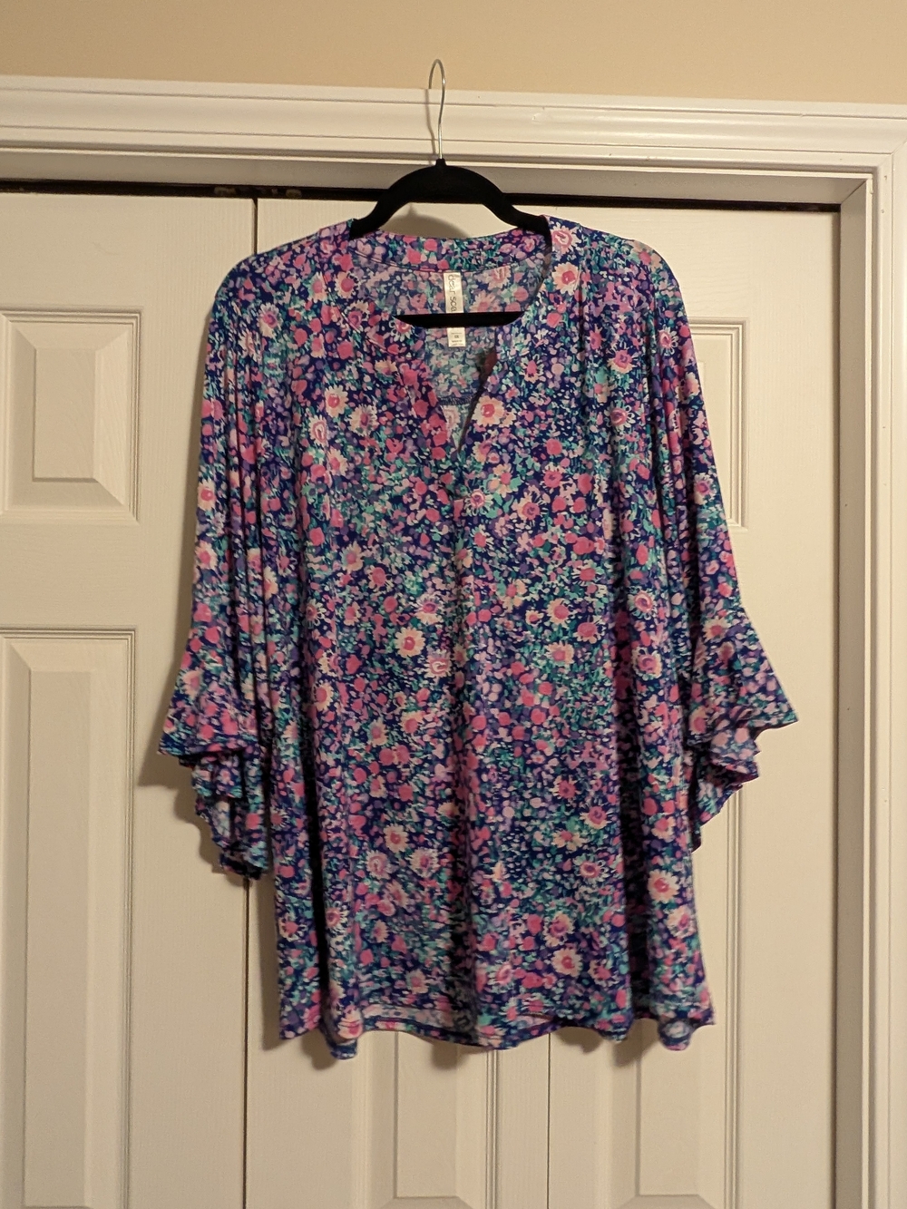 Floral V-Neck Flowing Tunic Top — Purple/Pink